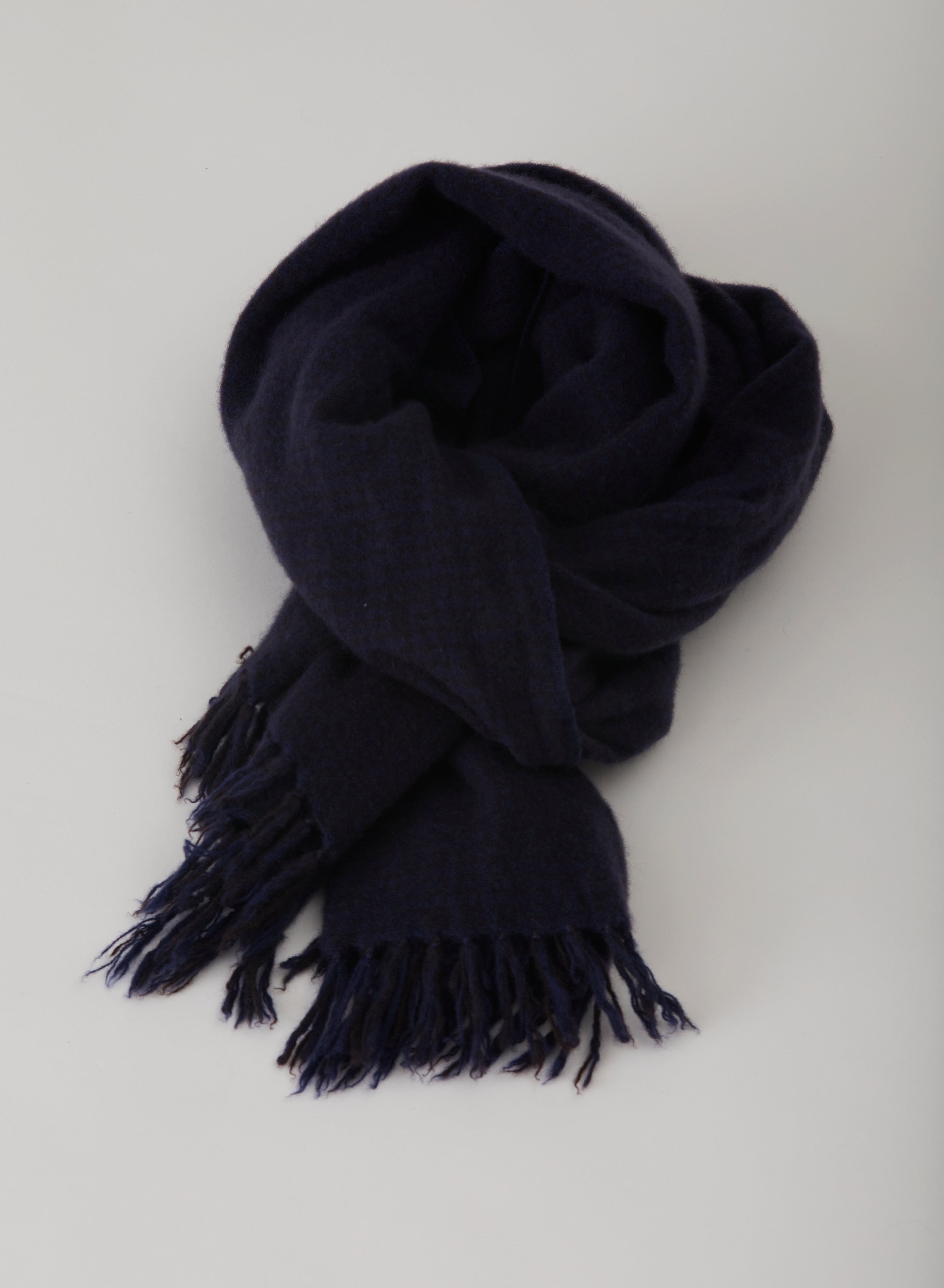 color: Navy 20