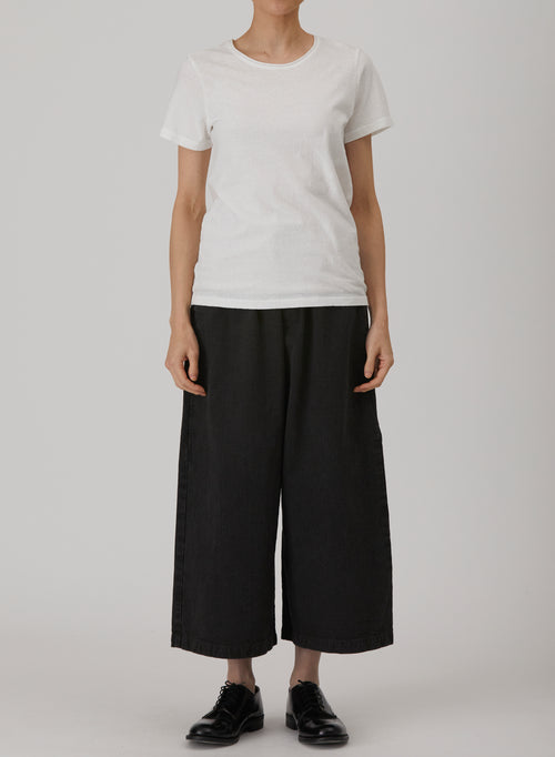 color: White 01