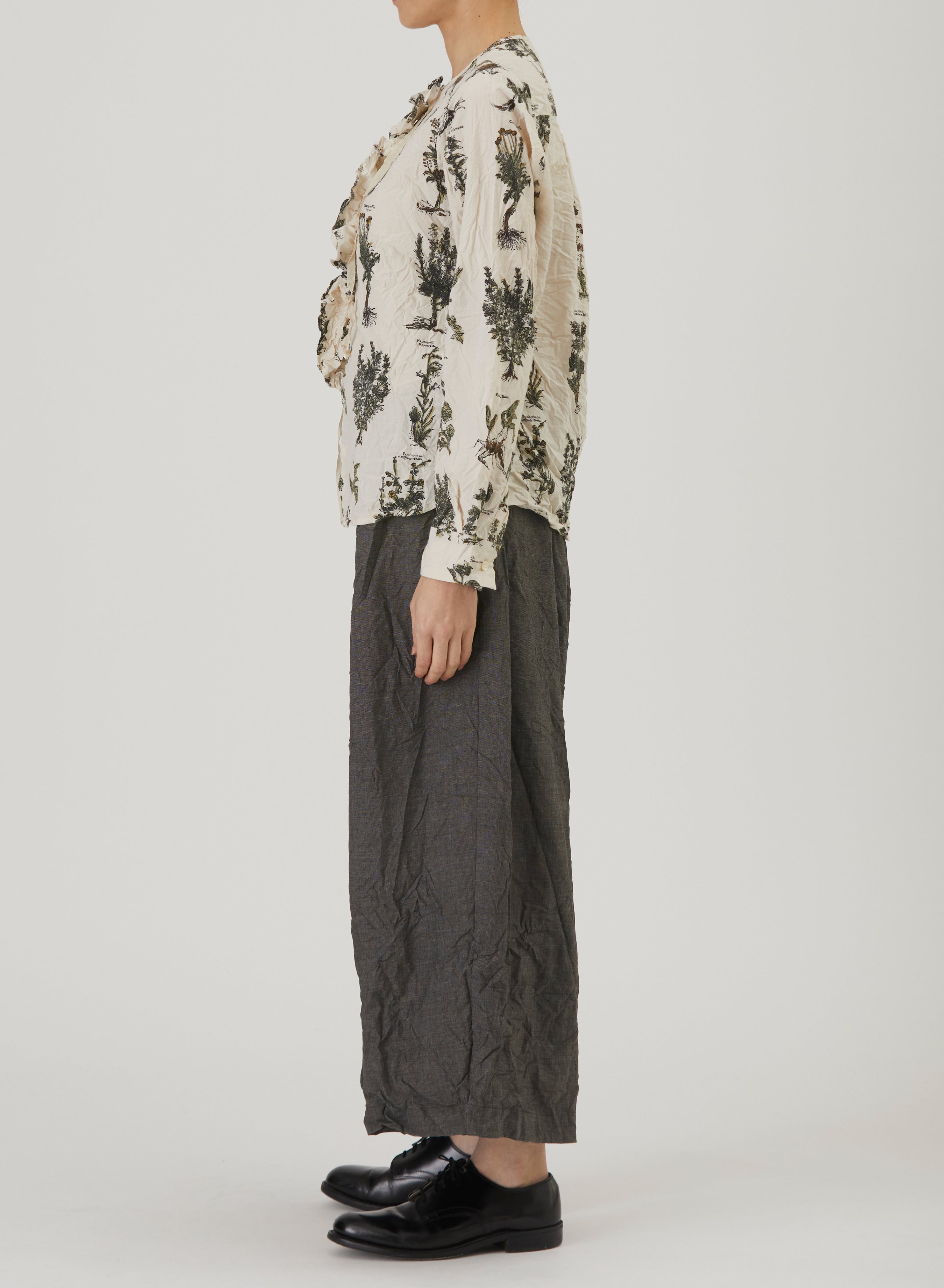 pas de calais | Relax Herbal Print Ruffle Collarless Blouse