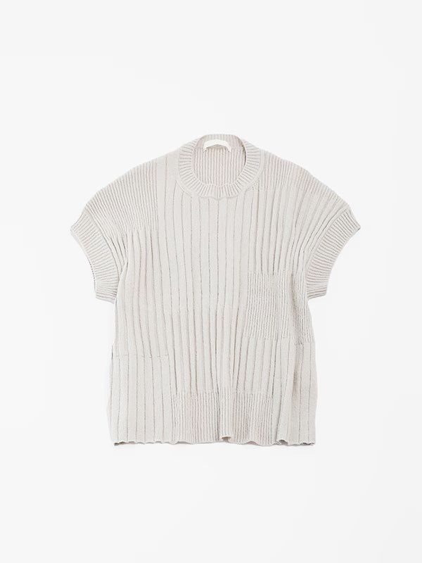 color: 4 Antique White