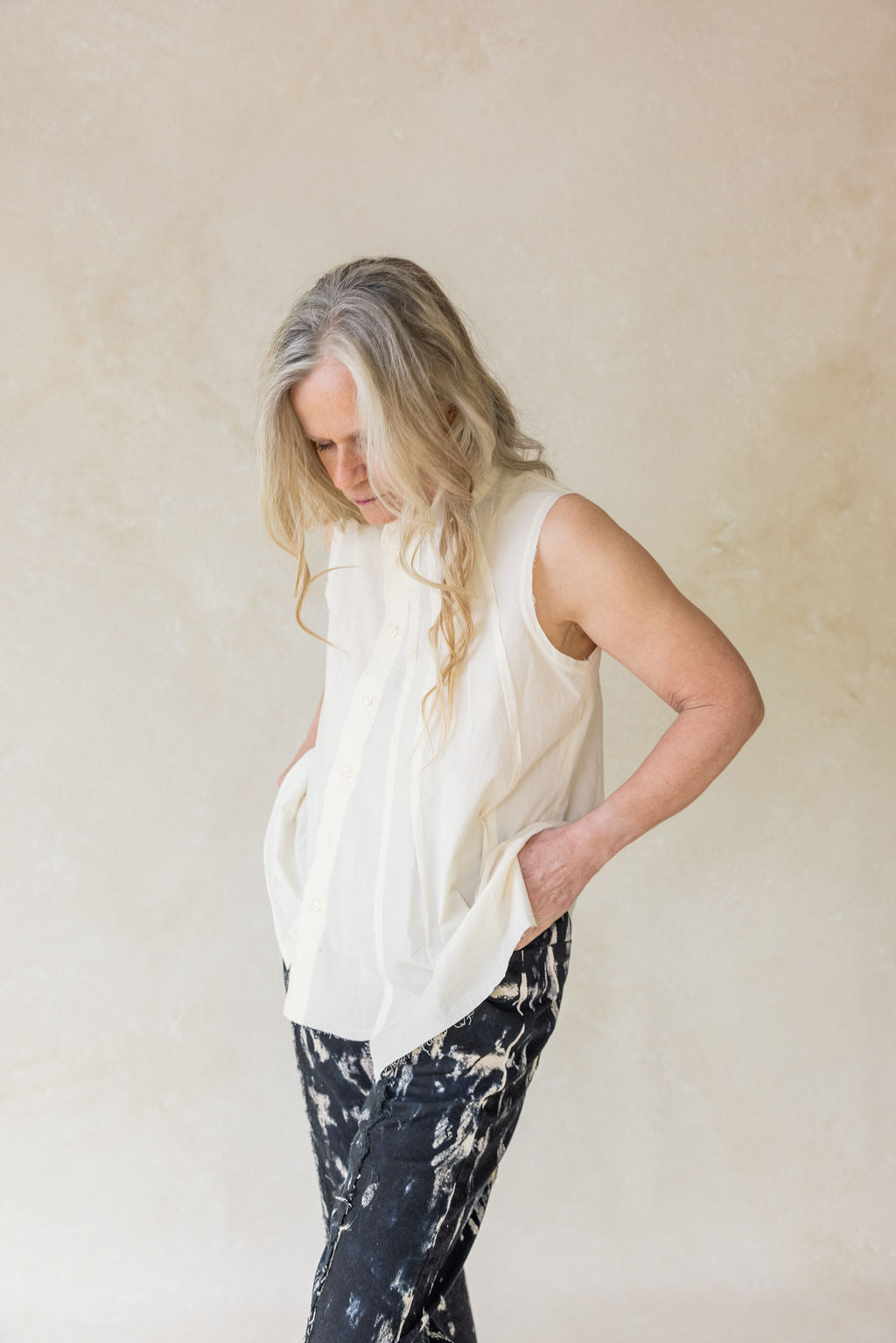 Serienumerica | Flared Sleeveless Shirt w/Inserts