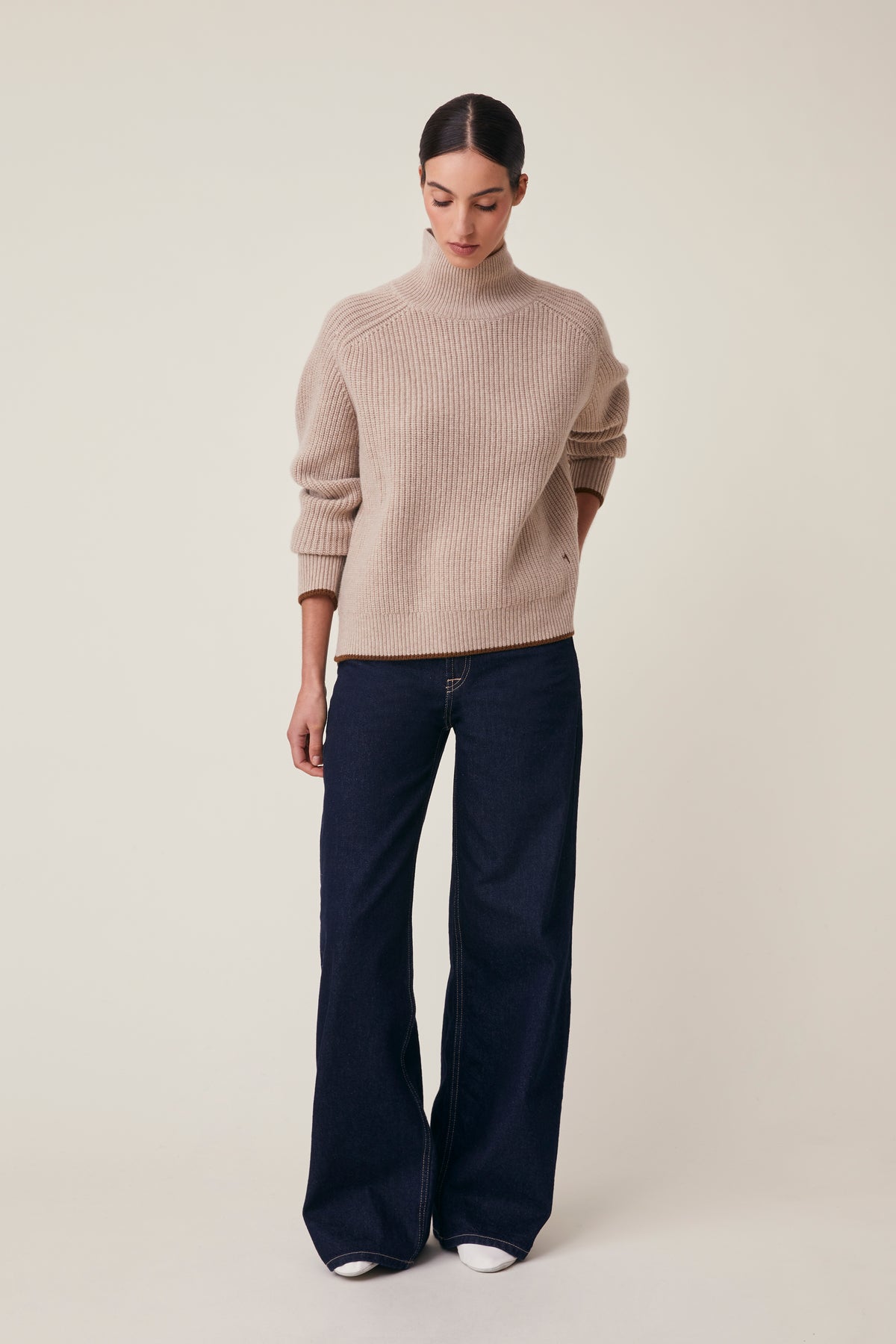 color: Cord