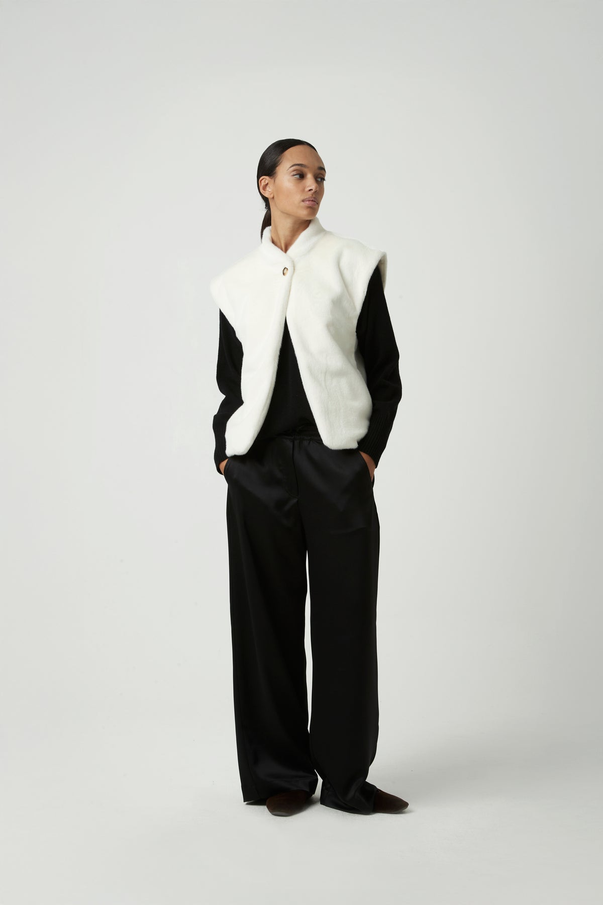 Pluto | Wanda Vest